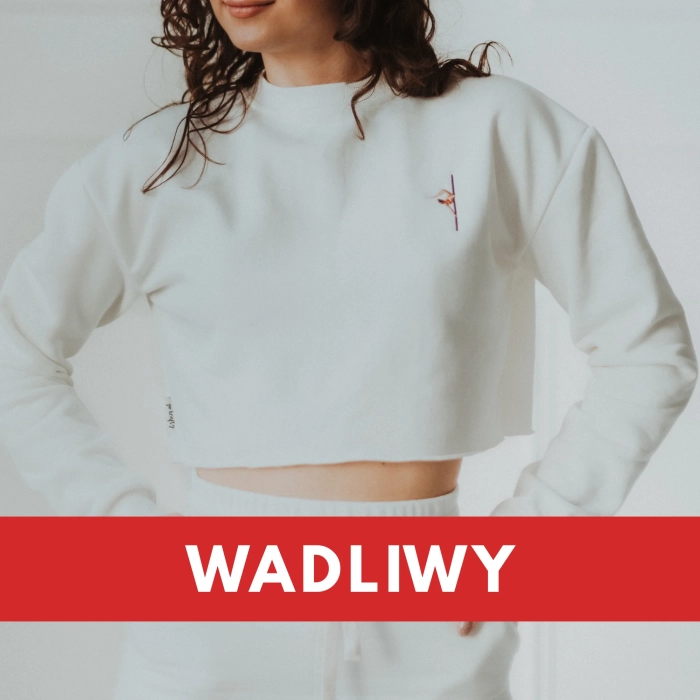 Biała bluza Dragontail z outletu w rozmiarze M — oznaczenie produktu wadliwego