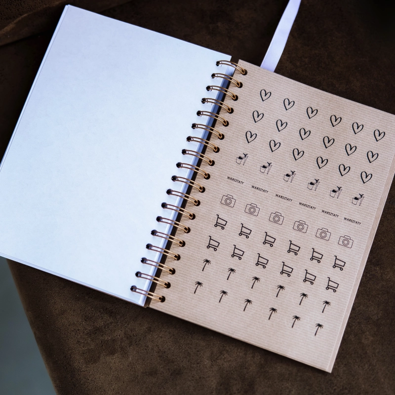 Pole Dance Bullet Journal — tracker treningów z ikonami do odhaczania