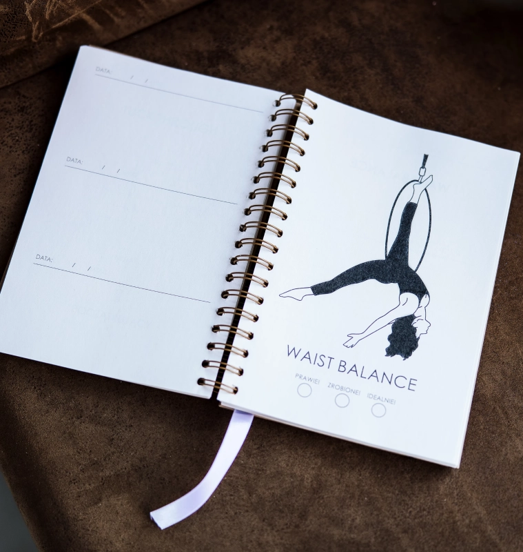 Planer Aerial Hoop — strona z figurą Waist Balance i miejscem na notatki