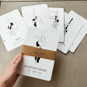 Karty z figurami Gemini Variations — zestaw z banderolą i figurą Unlocked Gemini