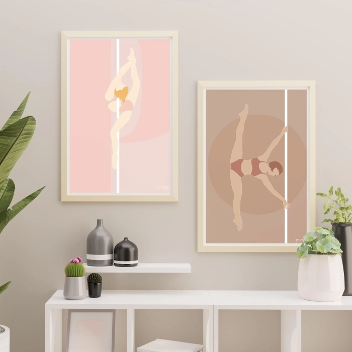 Plakaty pole dance w odcieniach nude — wzór Eagle w aranżacji wnętrza