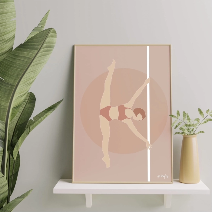 Plakat pole dance Iron X w odcieniach nude — oprawiony, stojący na półce