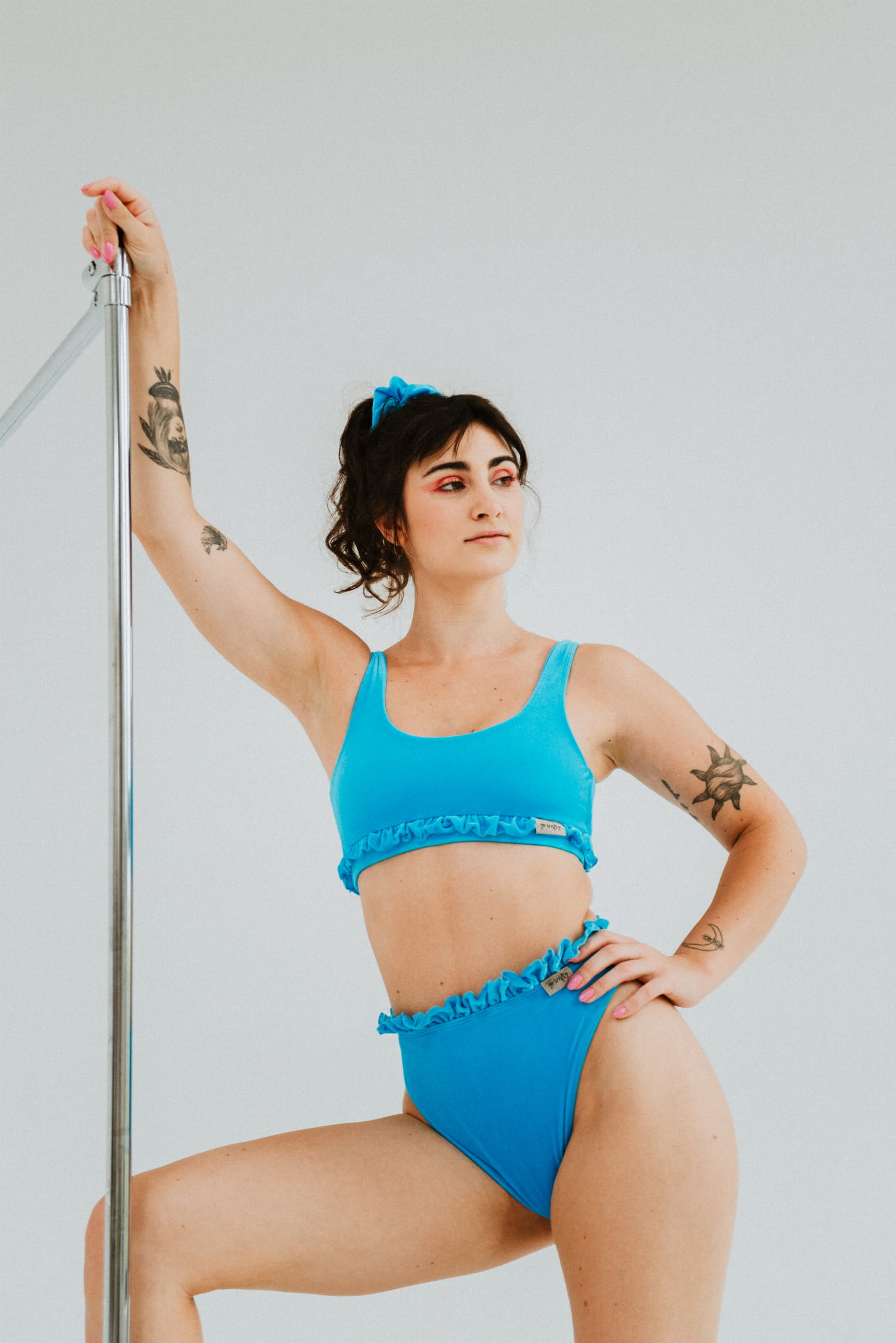 Pole Dance for Beginners: Essential Gear & Outfits